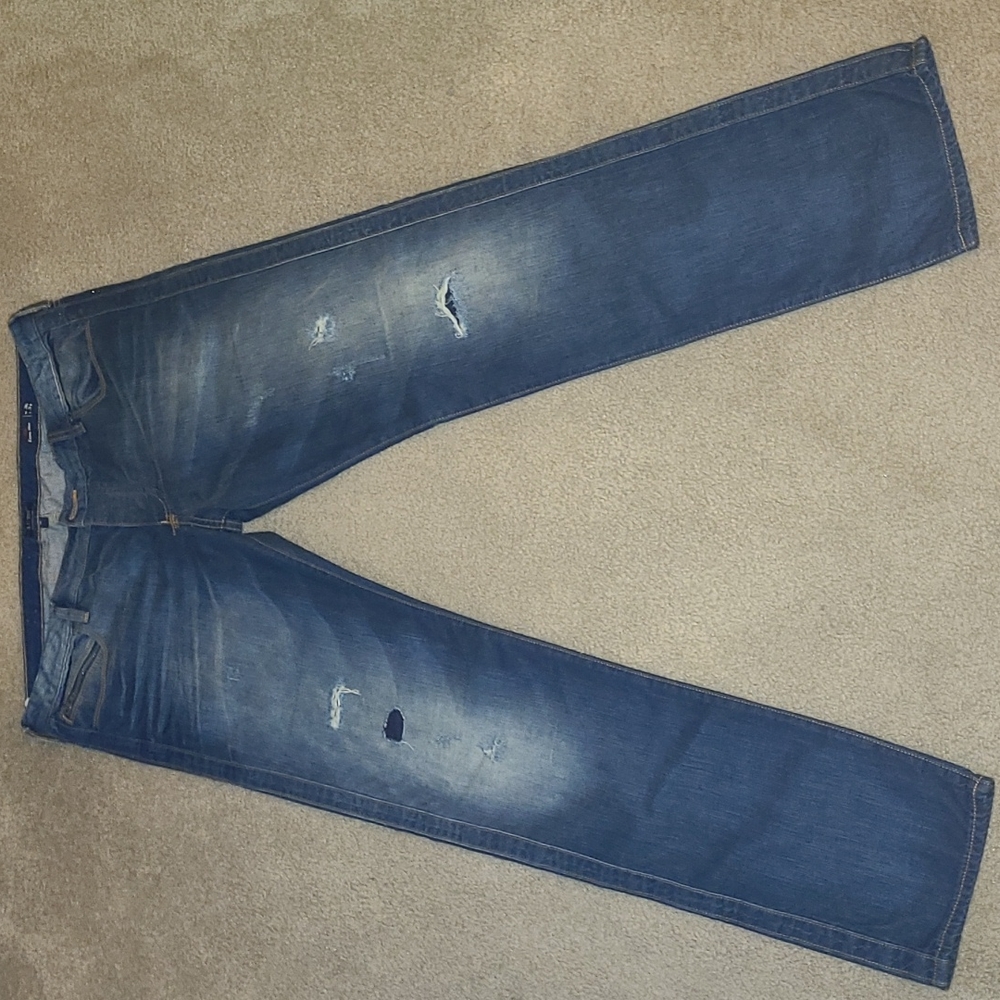 Mens Extra Slim Fit Blue Denim Armani Jeans. Size 36 waist and 34 length.